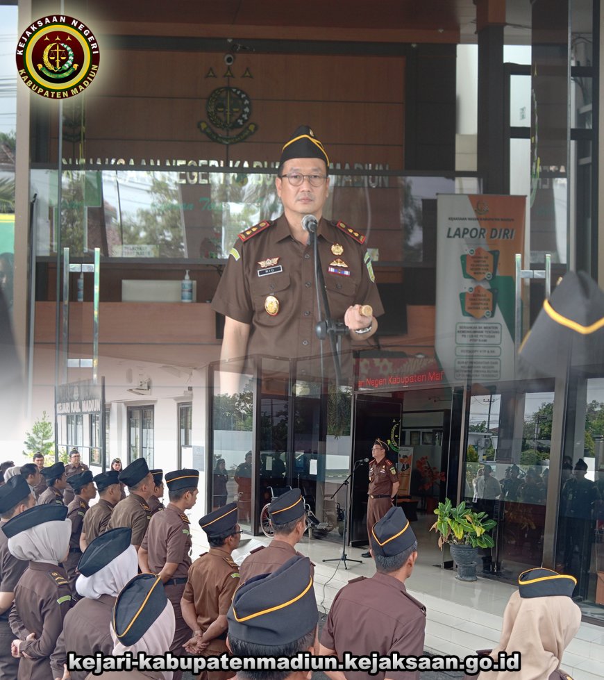 Apel Pagi di Halaman Kantor Kejari Kabupaten Madiun