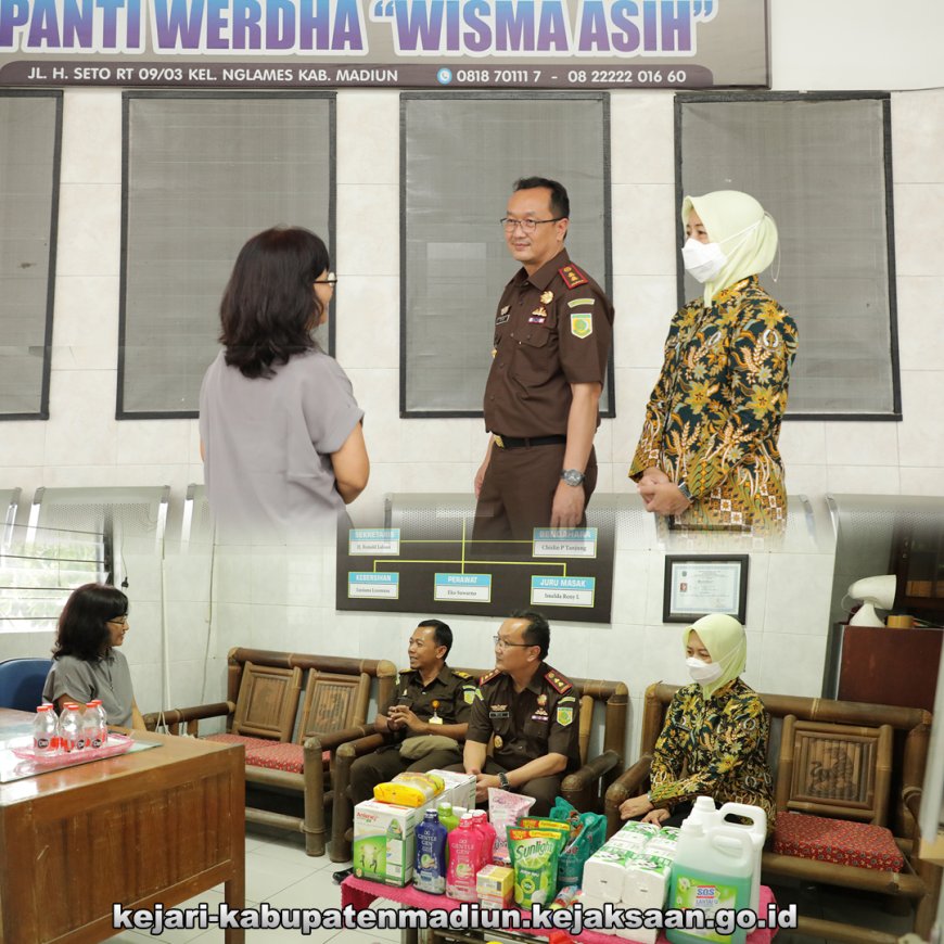 Kegiatan Bhakti Sosial di Panti Werdha "Wisma Asih"