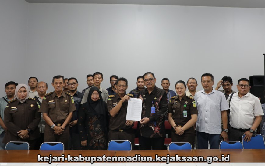 Entry Meeting dan Penandatanganan Pakta Integritas Pengamanan Pembangunan Strategis (PPS) Tahun Anggaran 2024 di wilayah Kabupaten Madiun yang dilakukan oleh Dinas PUPR Kabupaten Madiun dengan Kejaksaan Negeri Kabupaten Madiun