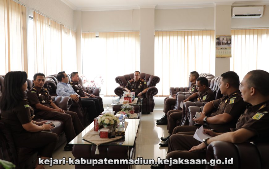 Rapat Kerja Pelaksanaan Pembangunan Zona Integritas Menuju Wilayah Birokrasi Bersih Dan Melayani (WBBM) di Satuan Kerja (Satker) Kejari Kabupaten Madiun
