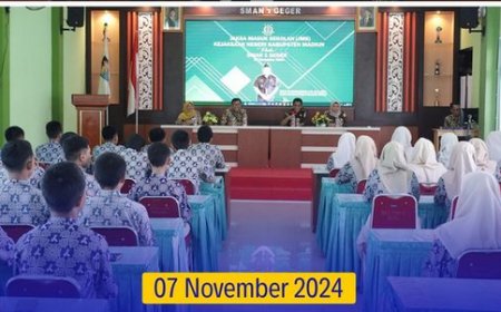 Kegiatan Penyuluhan Hukum Jaksa Masuk Sekolah pada SMAN 1 Geger