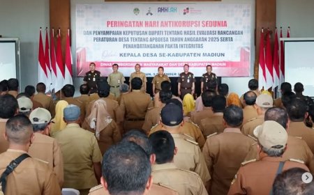 Kegiatan Peringatan Hari Anti Korupsi Sedunia Tahun 2024 dan Penyampaian Keputusan Bupati tentang Hasil Evaluasi Rancangan Peraturan Desa tentang APB Desa