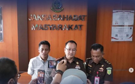 Kejaksaan Negeri Kabupaten Madiun telah menetapkan 1 orang tersangka berinisial "SPT" dalam perkara Dugaan Tindak Pidana Korupsi