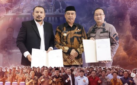 Penandatanganan Perjanjian Kerjasama Dalam Bidang Pedata dan Tata Usaha Negara Antara Kejaksaan Negeri Kabupaten Madiun dengan Perumdam Tirta Dharma Purabaya Kabupaten Madiun