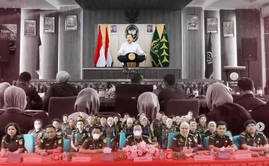 Pembukaan dan Penyampaian Buku Panduan Rapat Evaluasi Capaian Kinerja Semester I Bidang dan Badan Kejaksaan RI Tahun 2025 secara virtual