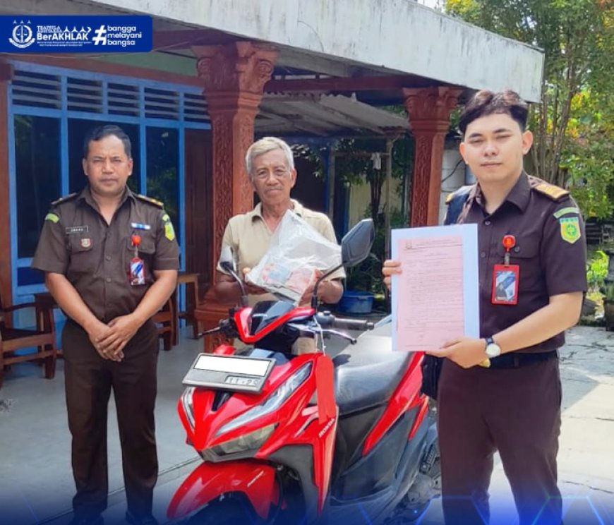 Seksi Pemulihan Aset dan Pengelolaan Barang Bukti, Kejaksaan Negeri Kabupaten Madiun kembali melaksanakan Program PERINTIS (Pengantaran Barang Bukti Gratis)