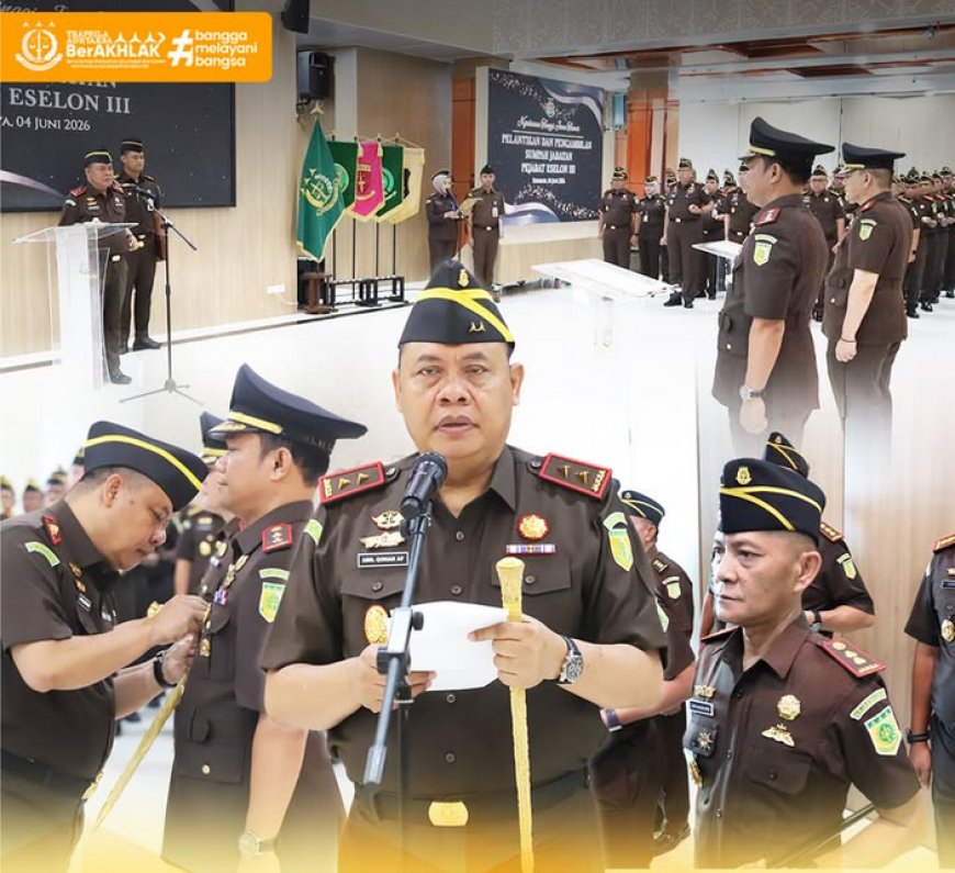 Pelantikan dan Pengambilan Sumpah Jabatan Pejabat Eselon III di lingkungan Kejaksaan Tinggi Jawa Timur