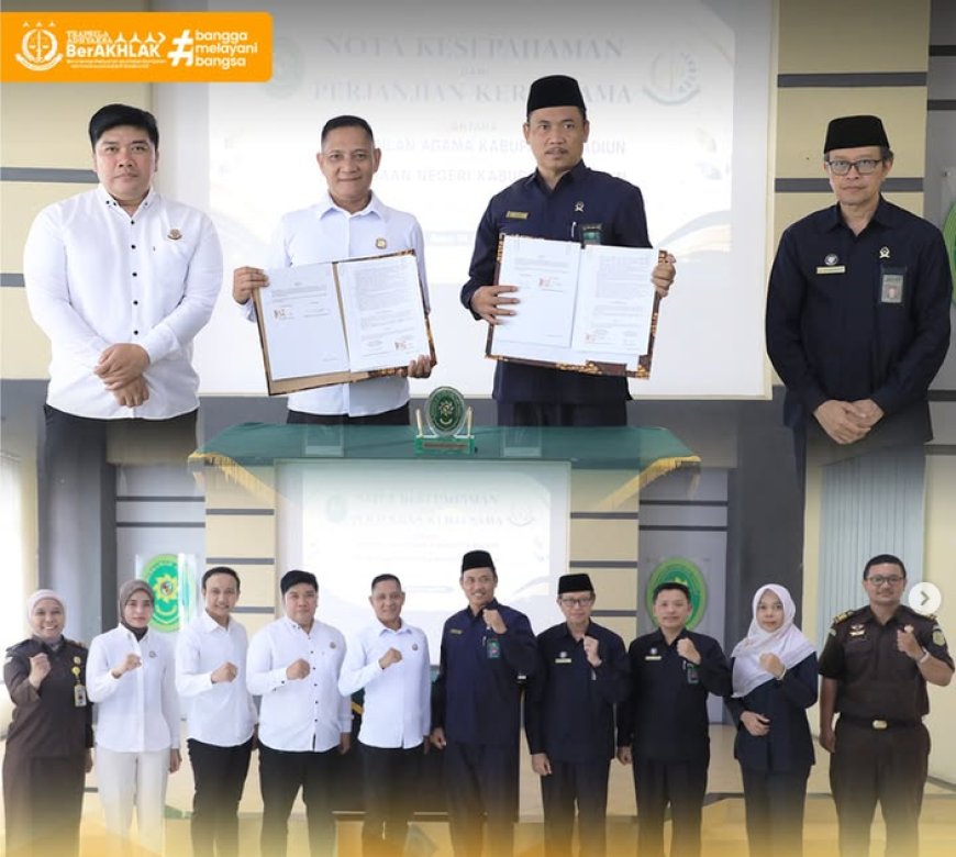 Penandatanganan Perjanjian Kerja Sama (PKS) di Bidang Perdata dan Tata Usaha Negara yang bertempat di Kantor Pengadilan Agama Kabupaten Madiun