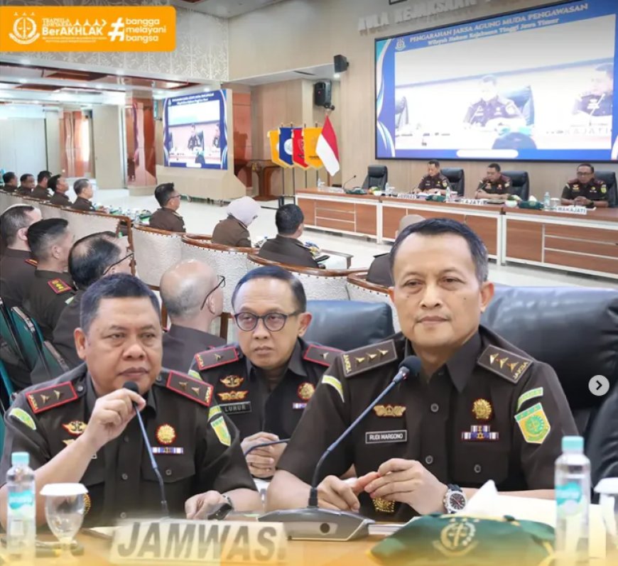 Kepala Kejaksaan Negeri Kabupaten Madiun Hadiri Inspeksi Pimpinan Jaksa Agung Muda Pengawasan di Kejaksaan Tinggi Jawa Timur